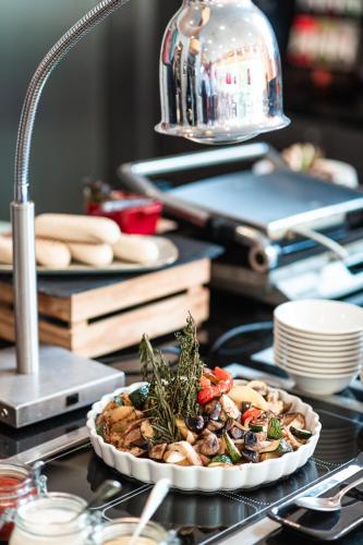 OREA Hotel Angelo Praha - image 12