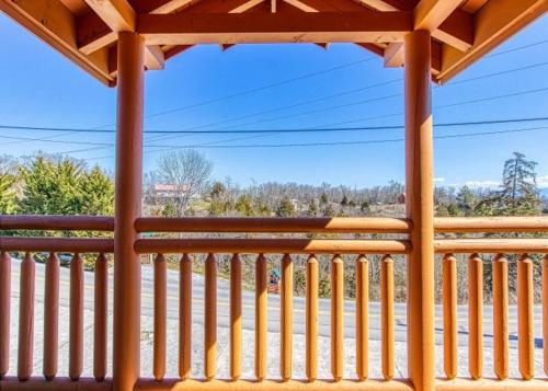 Bear Foot Lodge #308 by Aunt Bug's Cabin Rentals