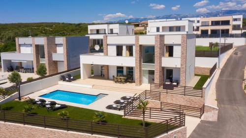 Luxury Villa Royal I with Private Pool