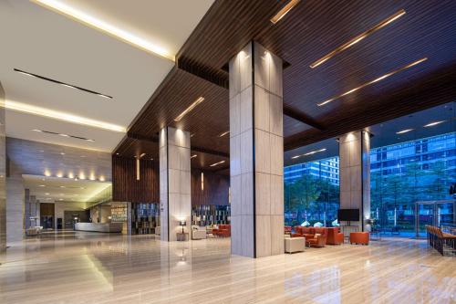 321666838 Crowne Plaza Guangzhou Huadu by IHG - Free Shuttle bus between hotel to Exhibition Center During Canton Fair