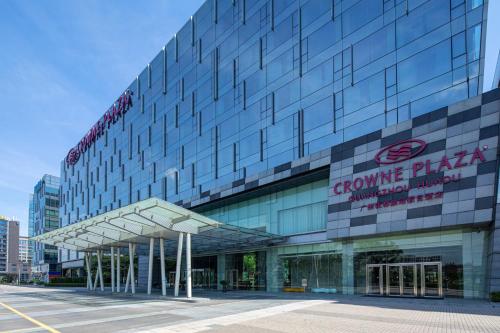 321666845 Crowne Plaza Guangzhou Huadu by IHG - Free Shuttle bus between hotel to Exhibition Center During Canton Fair
