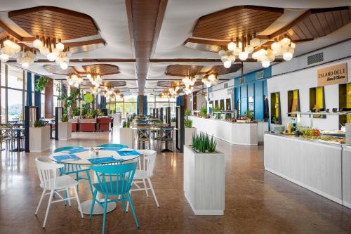 Arkada Sunny Hotel by Valamar - image 4