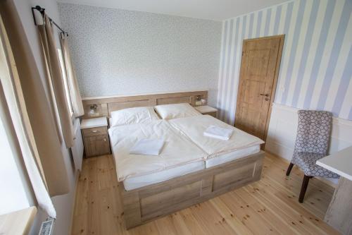 Deluxe Double Room with Shower