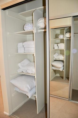 Cozy Westgate Apartments 30 Day Stays - image 2