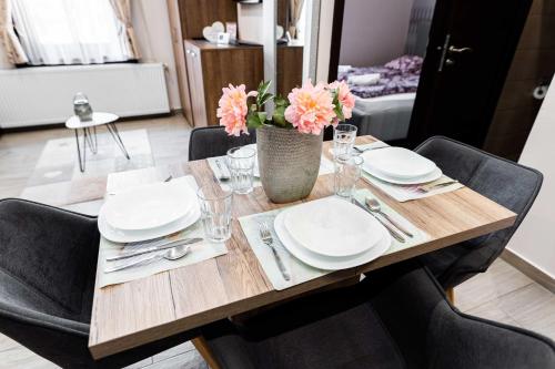 Allium Apartment - image 6
