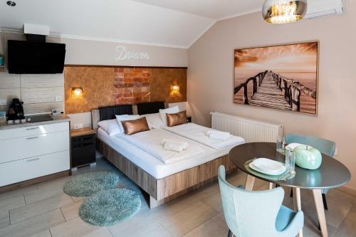Allium Apartment in Mako