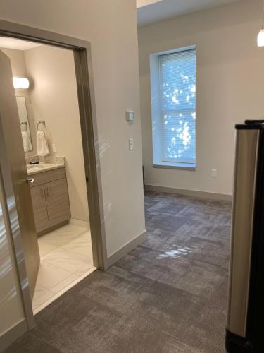 The Hilliard Lofts Cleveland Downtown - image 4