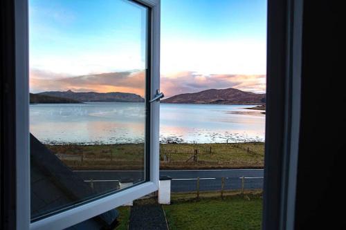 Luib House. Spacious Self-catering by the sea.