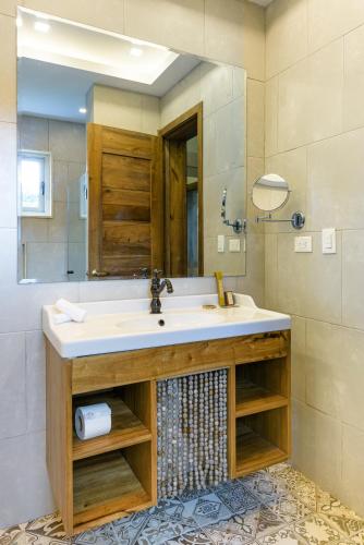 Saman Boutique Hotel