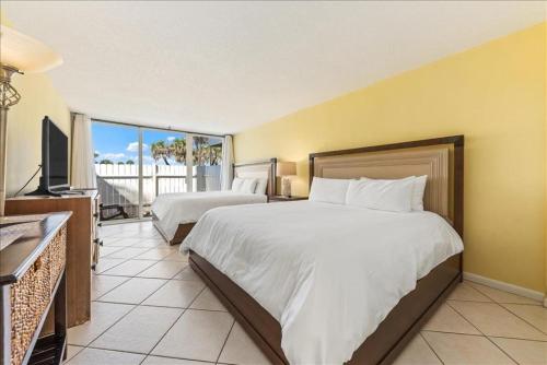 Condo 108 - image 7