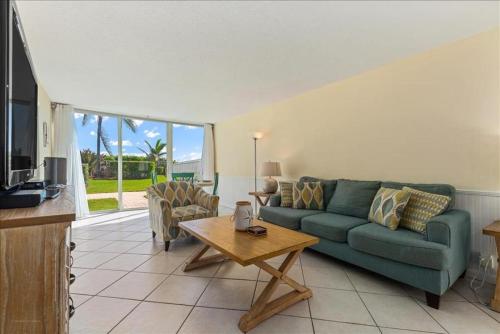 Condo 108 - main image