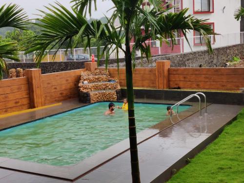 Karjat - 3 BHK Private Bungalow with Private Pool & Garden, Karjat (fotografie 5)