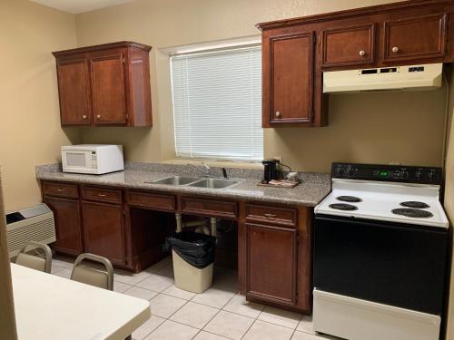Quality Suites Houston NW Cy-Fair