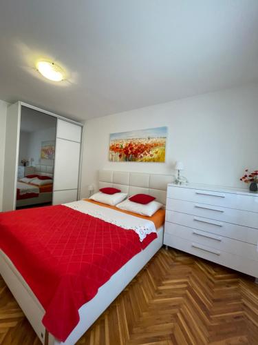 Petra Apartment - image 8