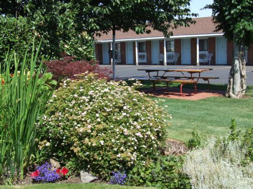 Walla Walla Garden Motel - 정원