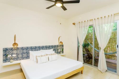 Garden Terrace Condo at ZamaVillage with 2 Bikes and Pool