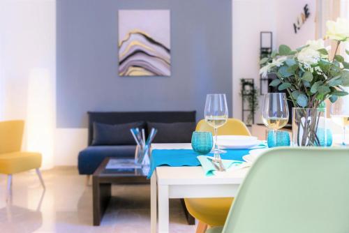 Hostly - ColorHome Pisa Midtown - Unique 3 Rooms with 3 Private Bathrooms, Piza (zdjęcie 2)