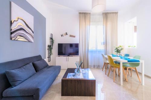 Hostly - ColorHome Pisa Midtown - Unique 3 Rooms with 3 Private Bathrooms, Piza (zdjęcie 4)
