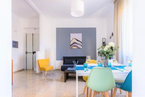 Hostly - ColorHome Pisa Midtown - Unique 3 Rooms with 3 Private Bathrooms, Piza (zdjęcie 3)