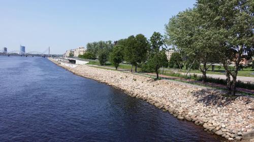 Daugava Lux Apartments - image 2
