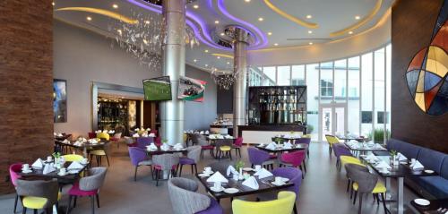 ห้องอาหาร, HS HOTSSON Smart Leon Centro Max in ลีออน