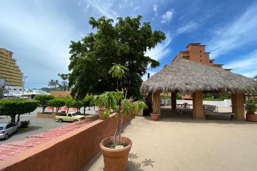 Santa Monica- Mazatlan Zona Dorada