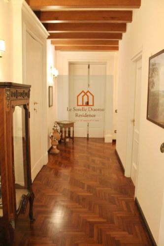 Le Sorelle Duomo, Neapel (Foto 10)