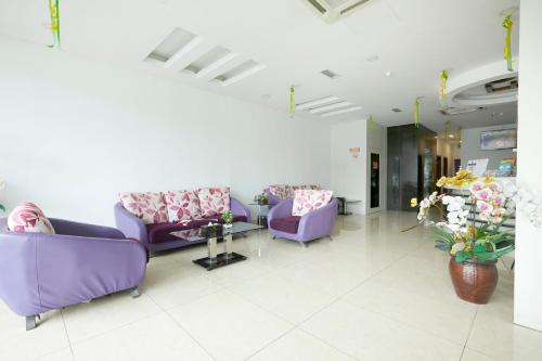 Lobby, East Sun Hotel Sekinchan - Self Check In in Sabak Bernam