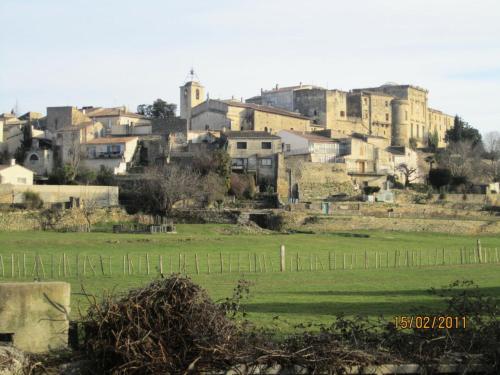 . Villa 4 pièces 6 pers au centre de la petite Camargue 77118