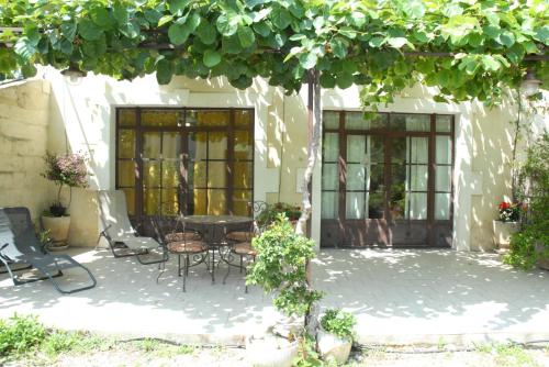 Maison 2 pièces 4 pers au milieu des oliviers 82088