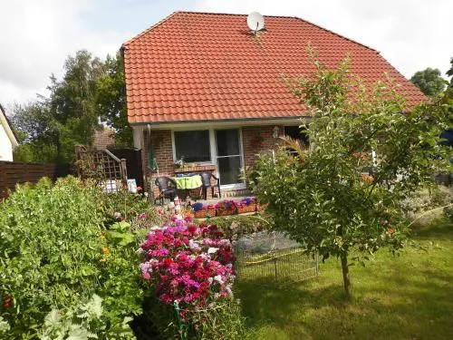 Zimmer in Hafennähe in Dierhagen, Deutschland