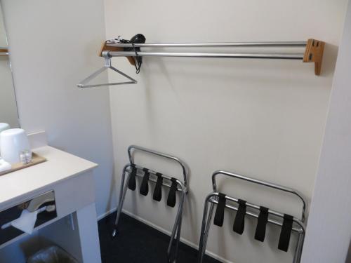 บริการและสิ่งอำนวยความสะดวก, Four Corners Inn in แบลนด์ดิง (ยูทาห์)