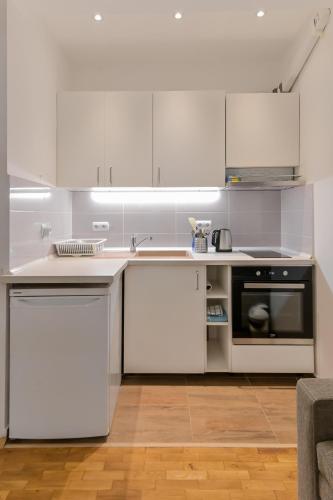 Bright 1BD Apartment - Steps from Vitosha Blvd by Flat Mаnager, Sofie (fotografie 11)