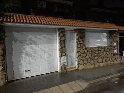 المنظر الخارجي, Habitacion cerca del Aeropuerto in سان فرناندو دي هيناريس