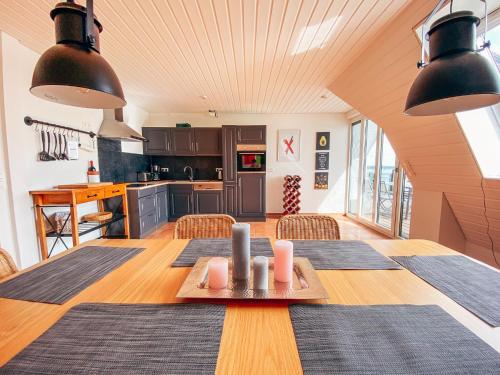 مطبخ, Rheinloft 3 - Große Giebelwohnung mit Dachterrassen an der Rheinpromenade in Emmerich am Rhein