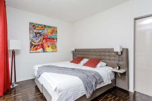 Swiss Star Home - main image