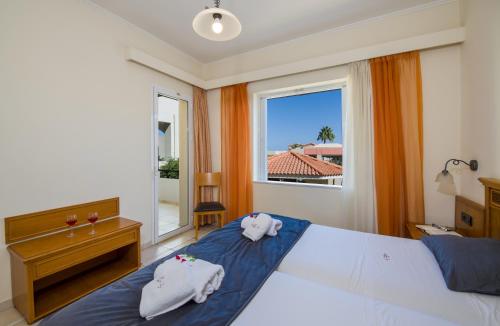 Toxo Hotel - image 8
