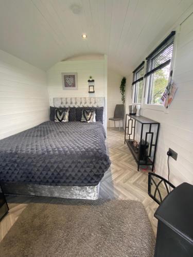 Little lake couk Little lake couk