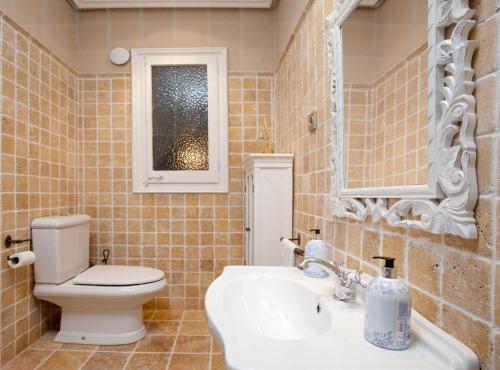 Two-Bedroom Apartment image 8