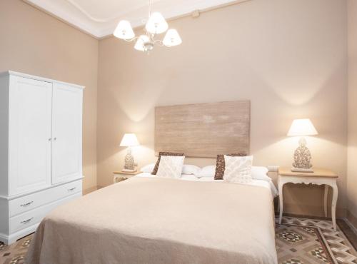 Five-Bedroom Apartment image 8