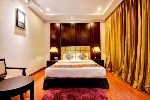 room detail thumbnail 1