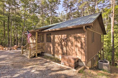 Blue Ridge Hideaway with Fire Pit and Mtn Views!