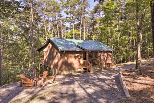 Blue Ridge Hideaway with Fire Pit and Mtn Views!