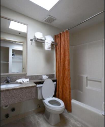 Rodeway Inn South Miami Coral Gables – Miami, FL