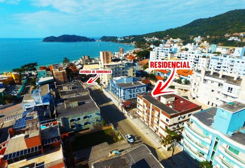 Apartamento (201) 50m da praia de Bombinhas