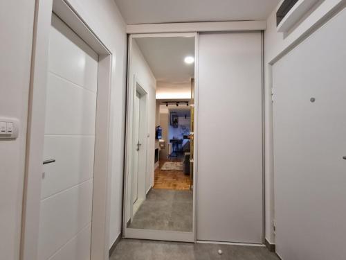 Studio Apartman Golden Lux 1 in Pale