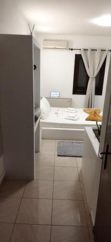 Oasi, Kato Loutraki (foto 7)