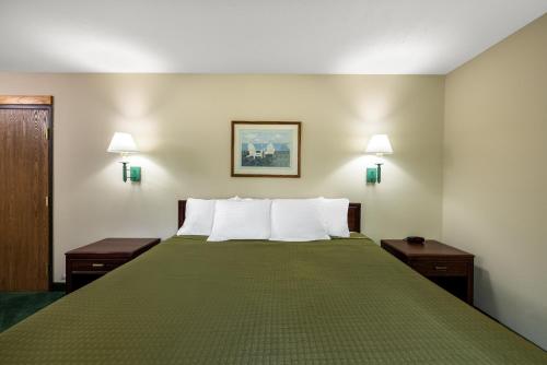 Travelodge by Wyndham Spirit Lake/Okoboji