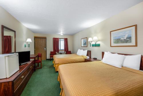 Travelodge by Wyndham Spirit Lake/Okoboji