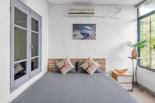 Luxurious apartment, two bedrooms.3 beds, one sofa, two bedrooms.5 minutes walk to The National Hist
